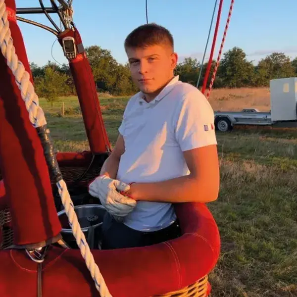 pilot montgolfière le faveur neo